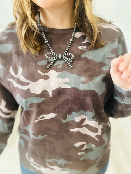 Faux Pearl Bow Necklace