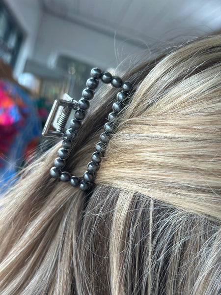 Faux Pearl Medium Clip