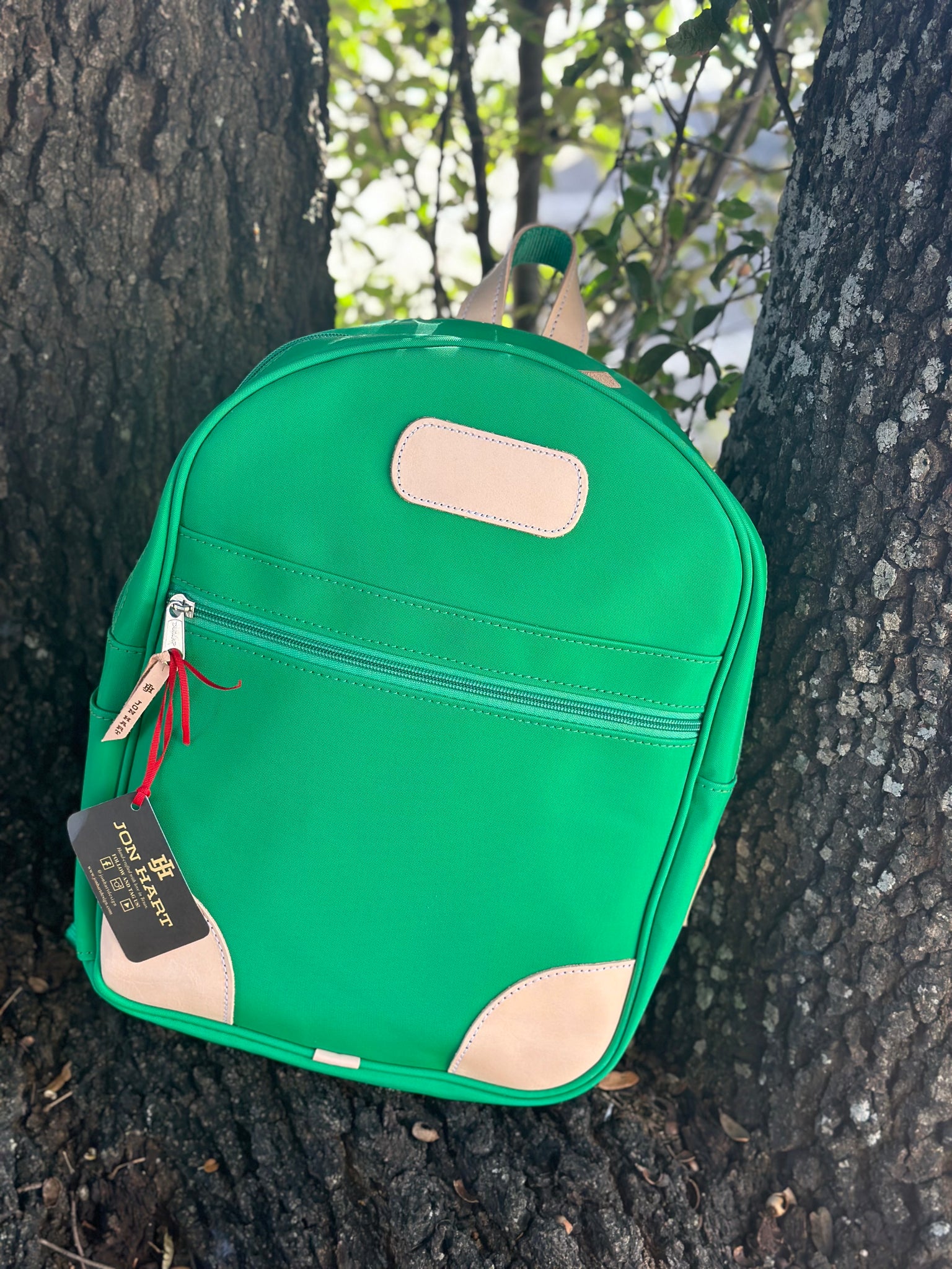 Backpack in Kelly Green