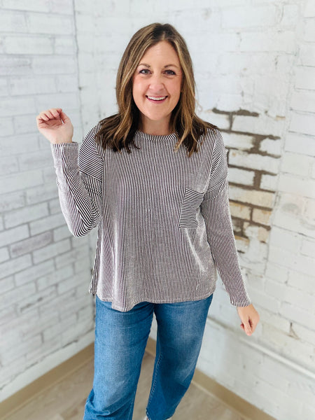 Oversized Ribbed Top in Brown