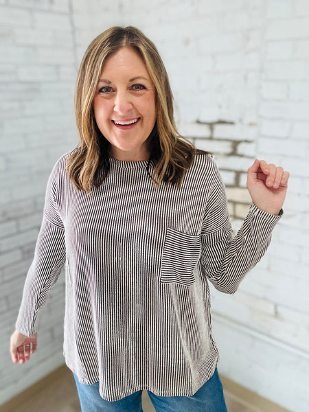 Oversized Ribbed Top in Brown