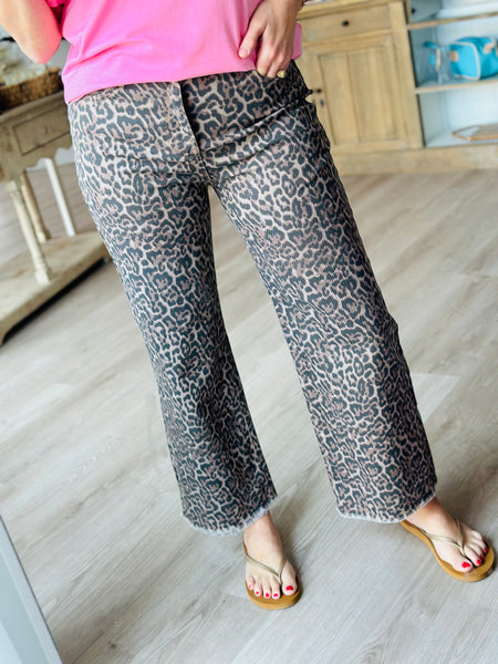 Leopard Wide Jeans