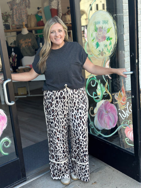 Leopard Cropped Pants
