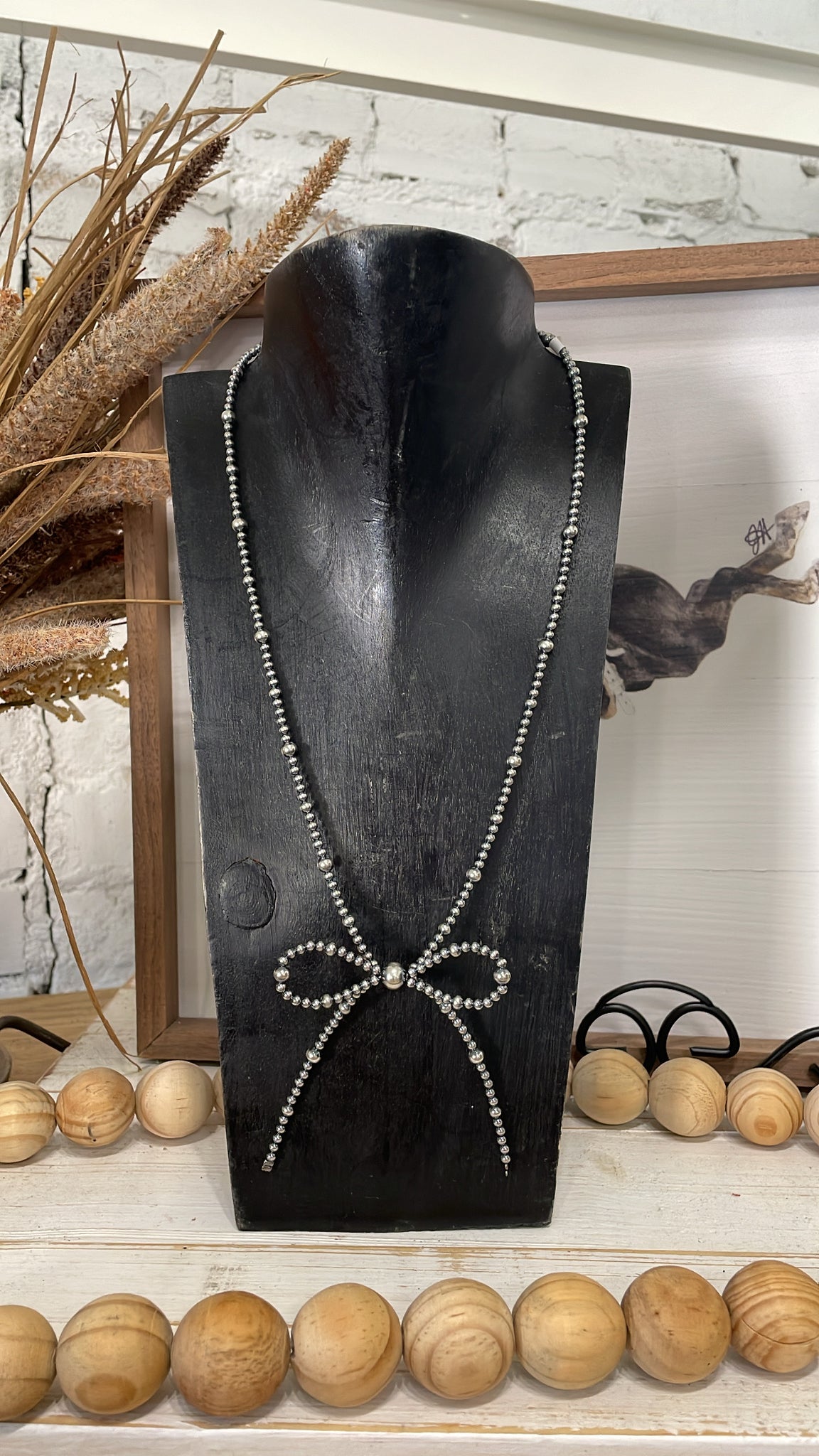 Ws 21” Navajo Pearl Bow Necklace