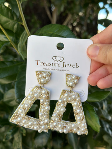 Penelope Pearl Earrings