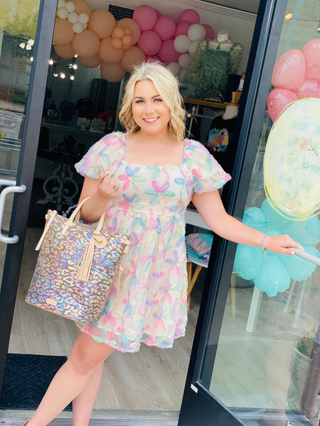 Pretty in Floral Dreas